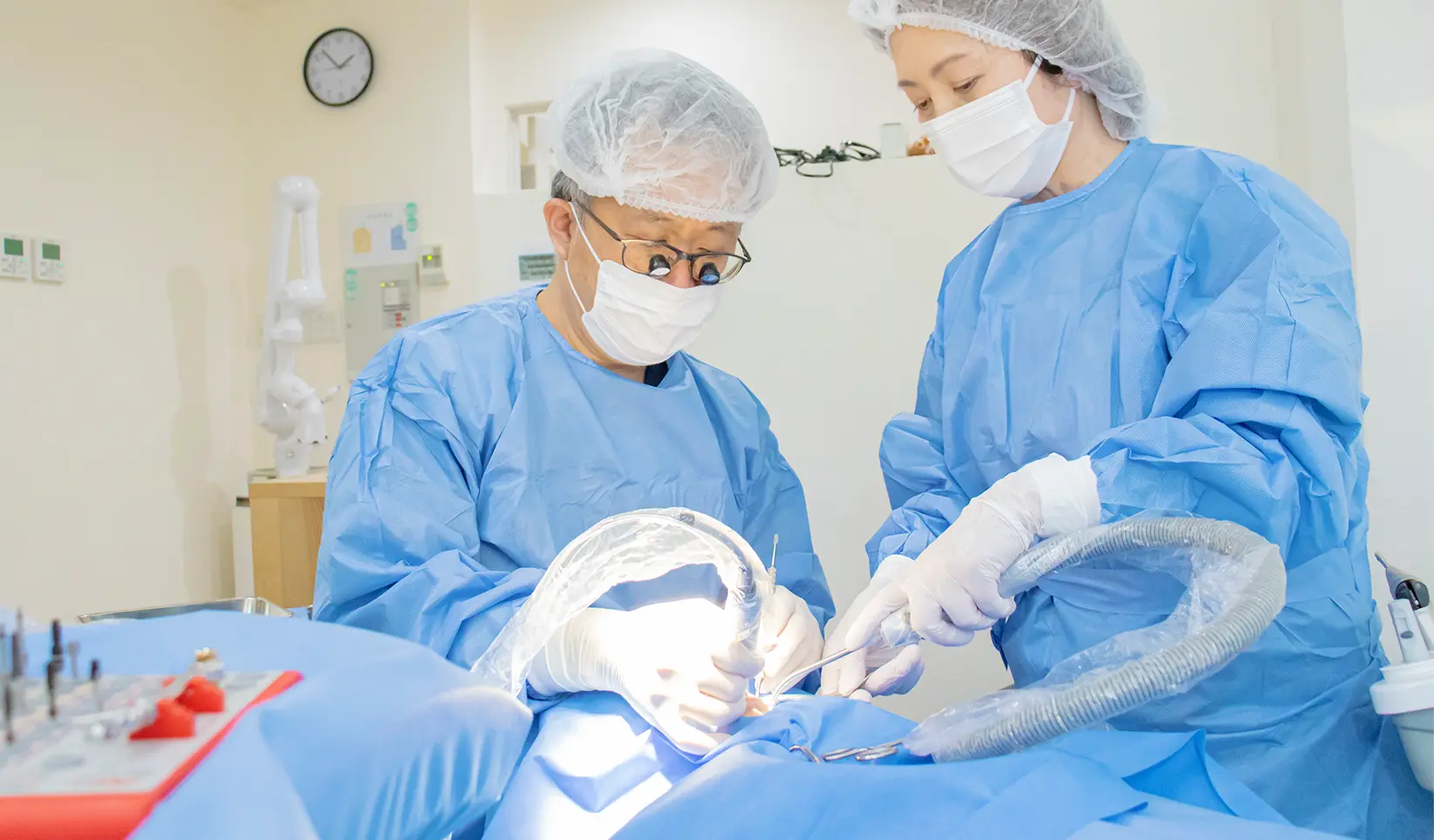 日本口腔インプラント学会専門医・指導医による治療